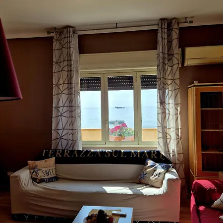 Terrazza Sul Mare Vecchio Pontile Διαμέρισμα